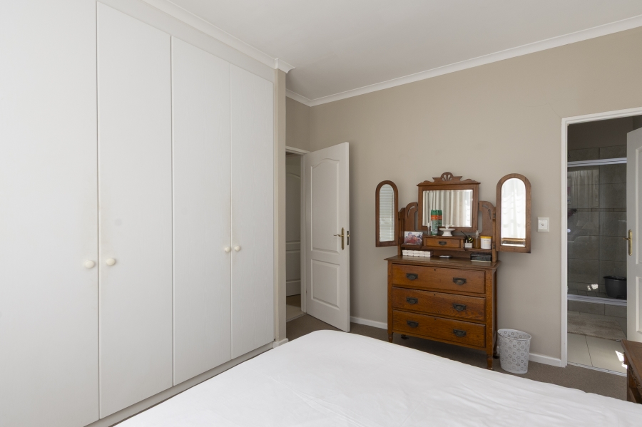 To Let 3 Bedroom Property for Rent in Heritage Park Western Cape